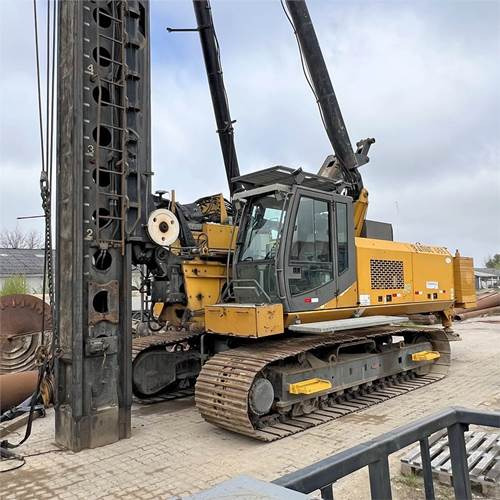 Banut 655 - Насочен насложувач: слика 1 Banut 655 - Насочен насложувач: слика 1