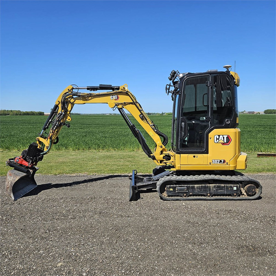 Caterpillar 302.7 CR - Мини багер: слика 1 Caterpillar 302.7 CR - Мини багер: слика 1