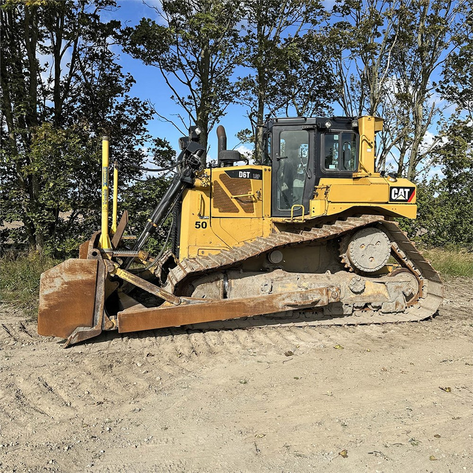 Caterpillar D6T LGP - Булдожер: слика 2 Caterpillar D6T LGP - Булдожер: слика 2