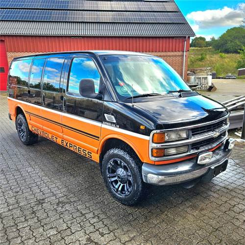 Chevrolet Express Van 2500 - Патничко комбе: слика 1 Chevrolet Express Van 2500 - Патничко комбе: слика 1