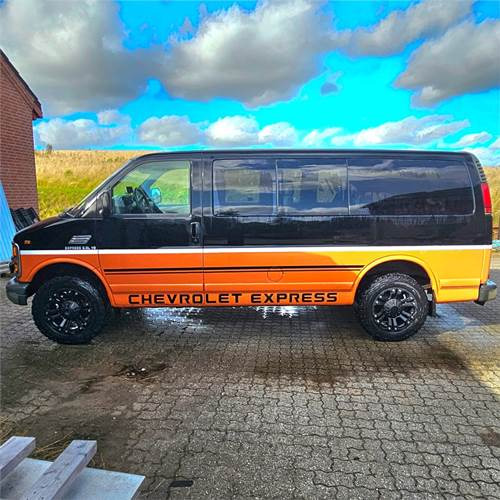 Chevrolet Express Van 2500 - Патничко комбе: слика 3 Chevrolet Express Van 2500 - Патничко комбе: слика 3