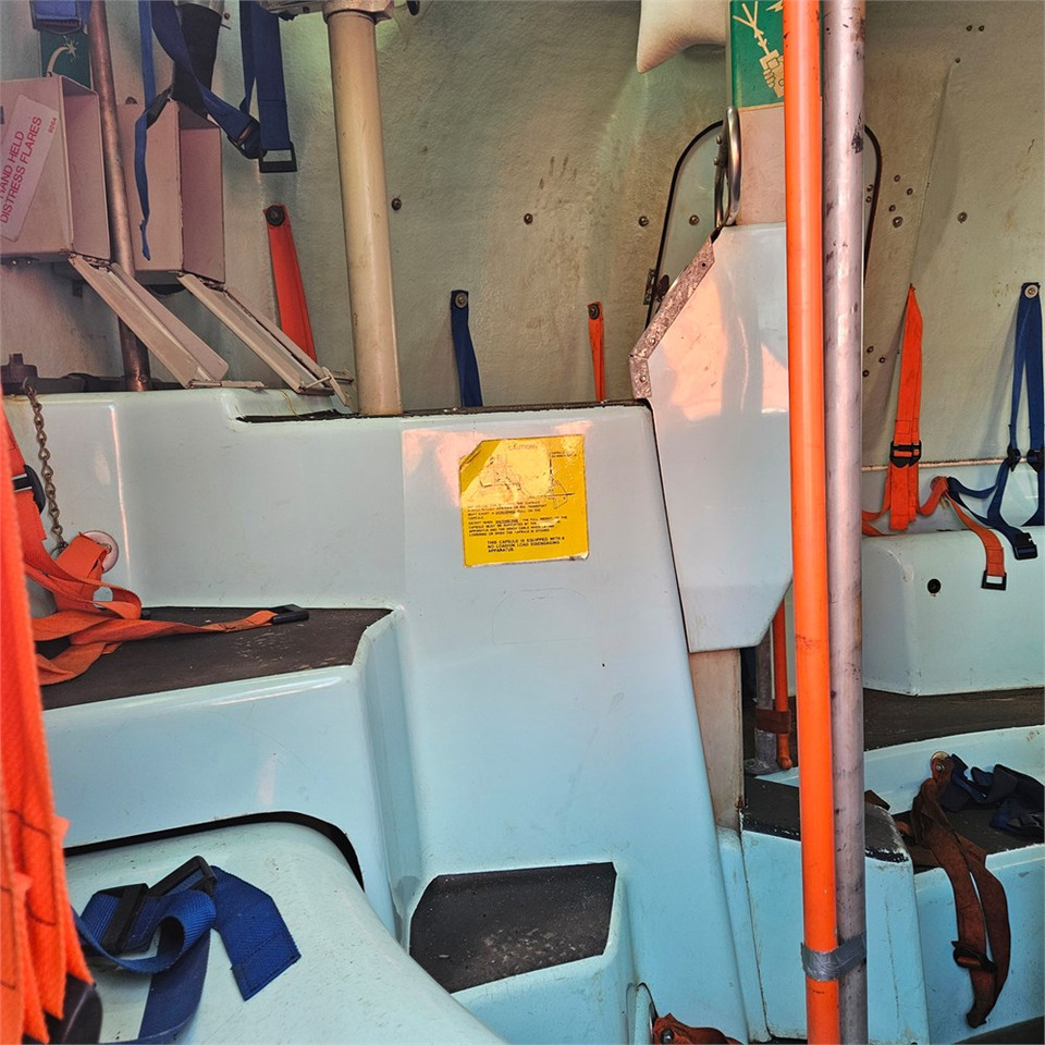 Друга машина Survival systems international Survival Capsule 50 persons: слика 14 Друга машина Survival systems international Survival Capsule 50 persons: слика 14