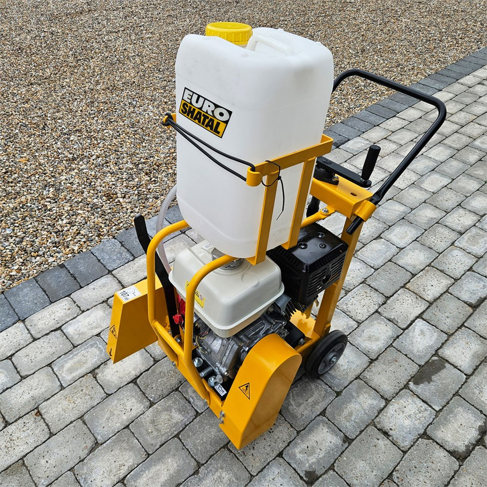 Euro Shatal CS 454M - Машина за асфалт: слика 1 Euro Shatal CS 454M - Машина за асфалт: слика 1