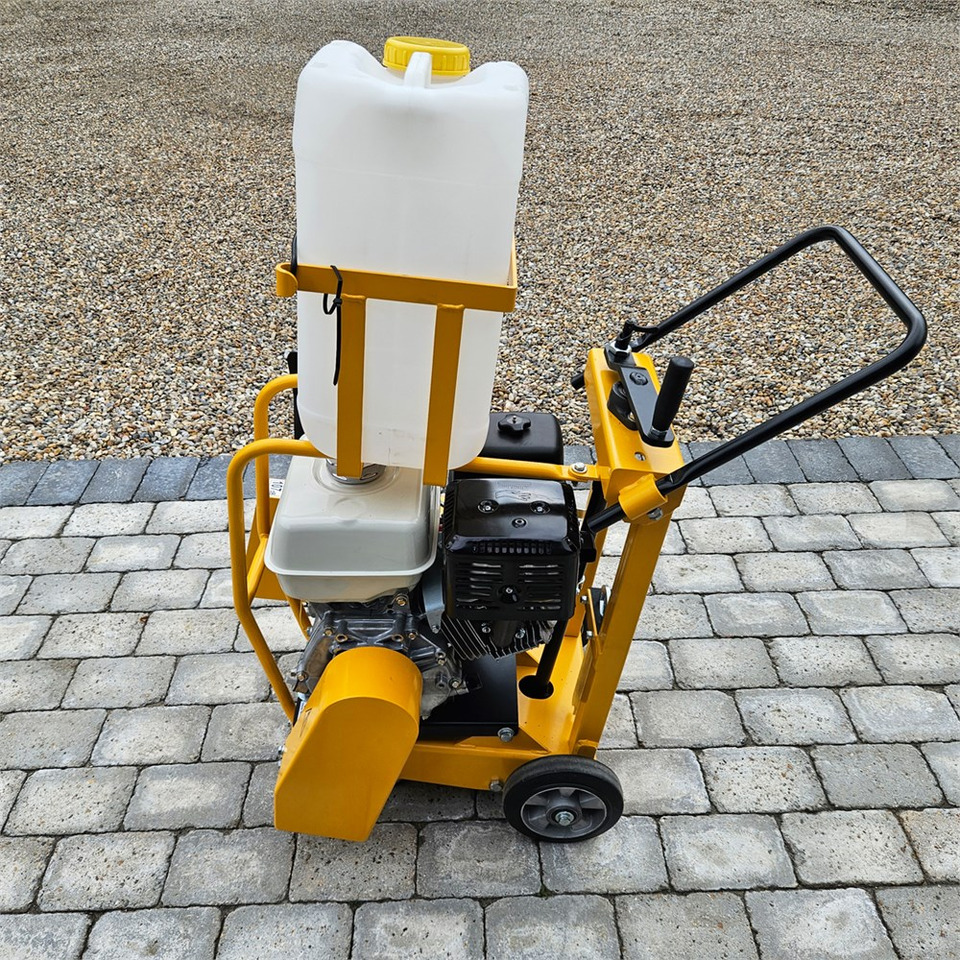 Euro Shatal CS 454M - Машина за асфалт: слика 3 Euro Shatal CS 454M - Машина за асфалт: слика 3