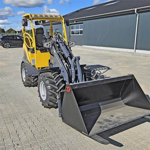 Eurotrack W12 MS-2 - Натоварувач на тркала: слика 2 Eurotrack W12 MS-2 - Натоварувач на тркала: слика 2