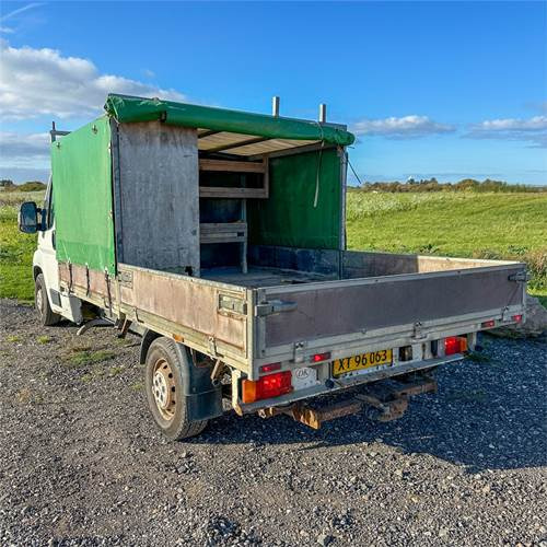 Fiat Ducato 35L ladvogn - Камион со платформа: слика 3 Fiat Ducato 35L ladvogn - Камион со платформа: слика 3