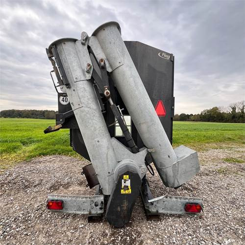 Fliegl ULS 400/500 - Опрема за добиток: слика 4 Fliegl ULS 400/500 - Опрема за добиток: слика 4