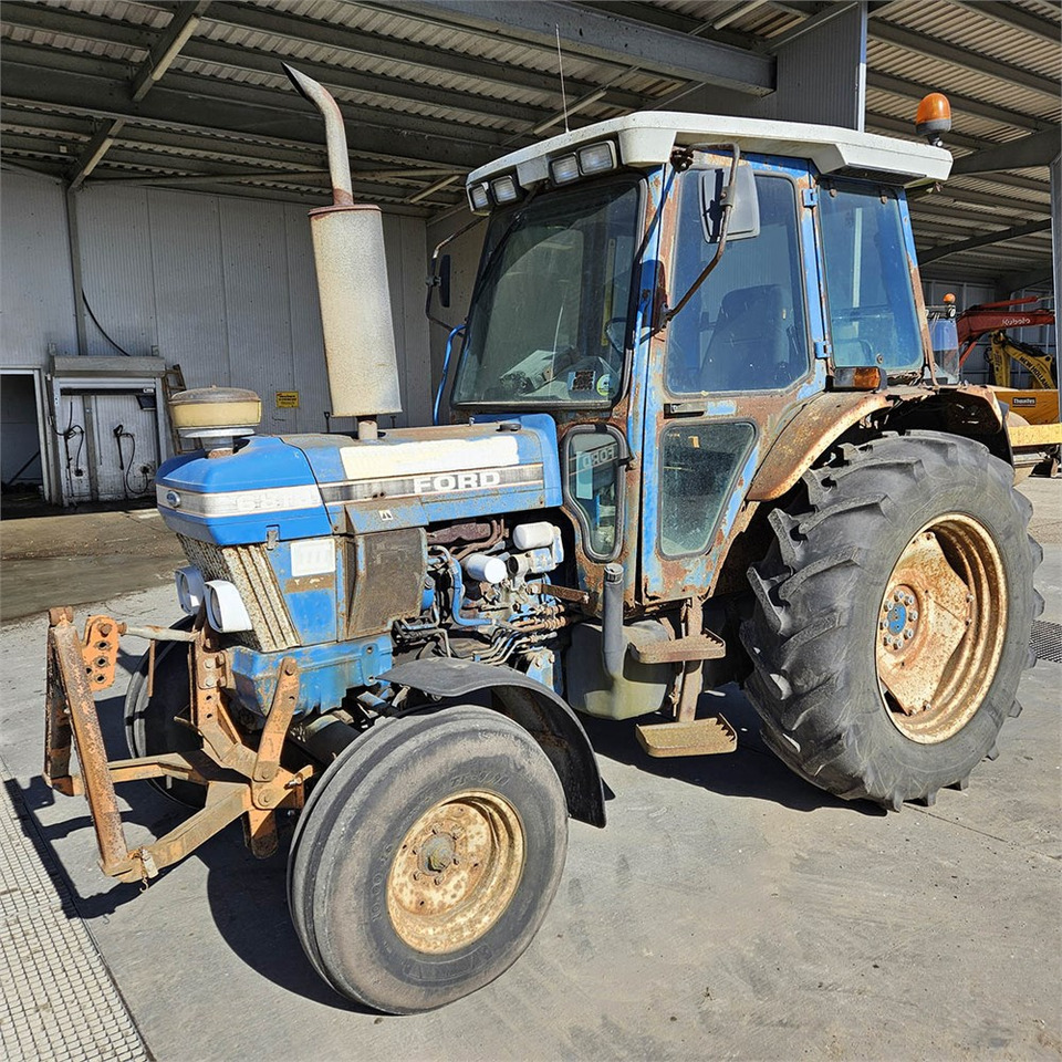 Ford 6810 - Трактор: слика 1 Ford 6810 - Трактор: слика 1