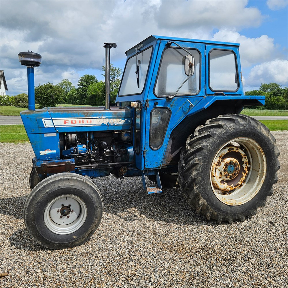 Ford 7000 - Трактор: слика 1 Ford 7000 - Трактор: слика 1