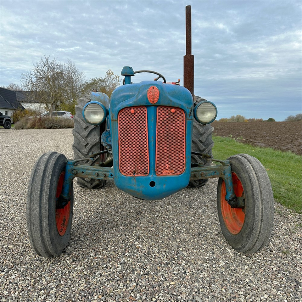 Трактор Ford Dexta T3: слика 9