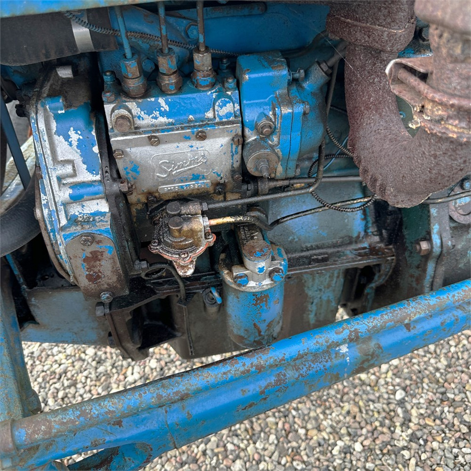 Трактор Ford Dexta T3: слика 19