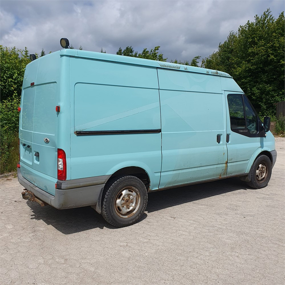 Ford Transit Van 2,4 Tdci 350m Rwd - Товарно комбе: слика 5 Ford Transit Van 2,4 Tdci 350m Rwd - Товарно комбе: слика 5