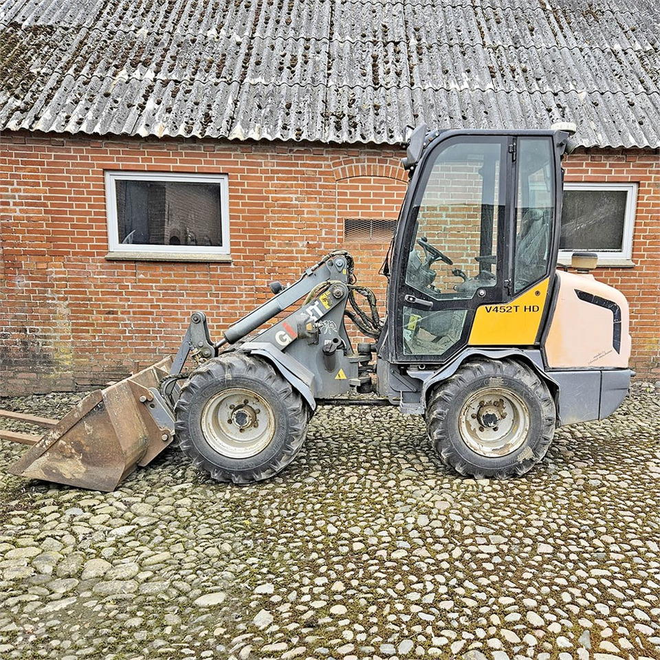 Giant V452T HD - Натоварувач на тркала: слика 2 Giant V452T HD - Натоварувач на тркала: слика 2