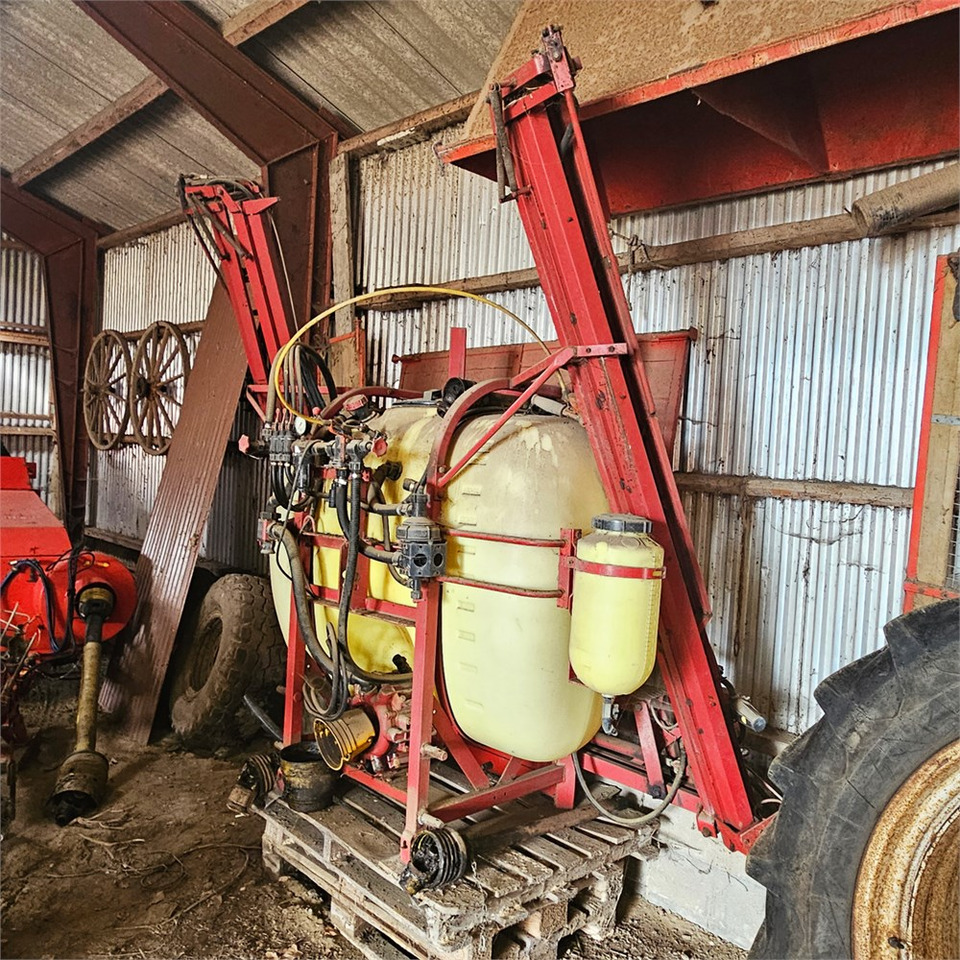 Hardi LXY 800 - Распрскувач: слика 3 Hardi LXY 800 - Распрскувач: слика 3