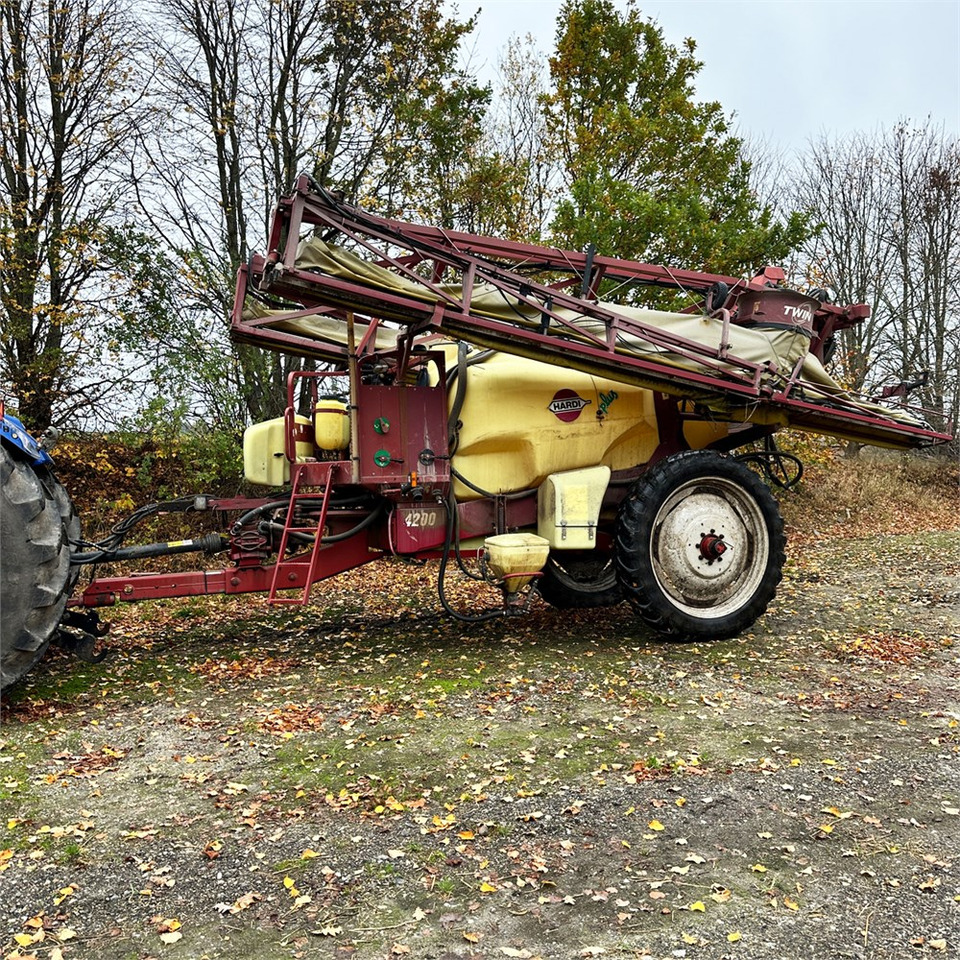 Hardi -Twin cm plus 32 - Распрскувач: слика 1 Hardi -Twin cm plus 32 - Распрскувач: слика 1