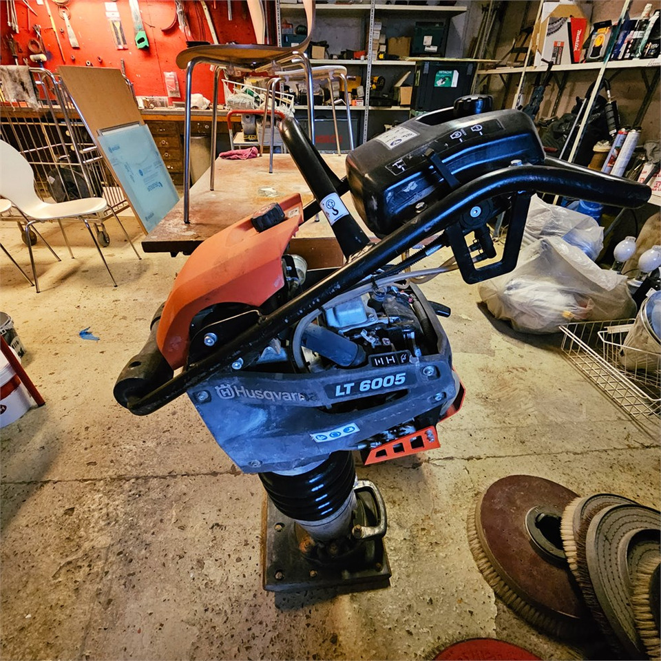 Husqvarna LT 6005 - Разбивач: слика 3 Husqvarna LT 6005 - Разбивач: слика 3
