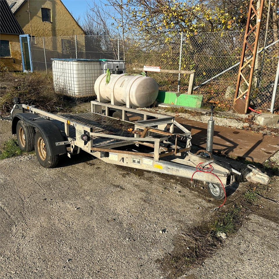 Ifor Williams 4 - Автомобил приколка: слика 1 Ifor Williams 4 - Автомобил приколка: слика 1