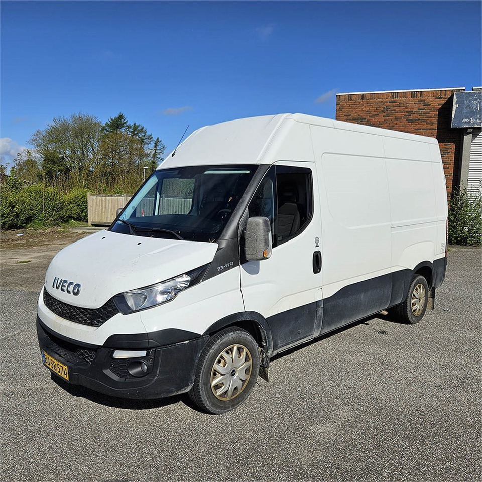 Iveco Daily 35s17 3,0D - Товарно комбе: слика 1 Iveco Daily 35s17 3,0D - Товарно комбе: слика 1