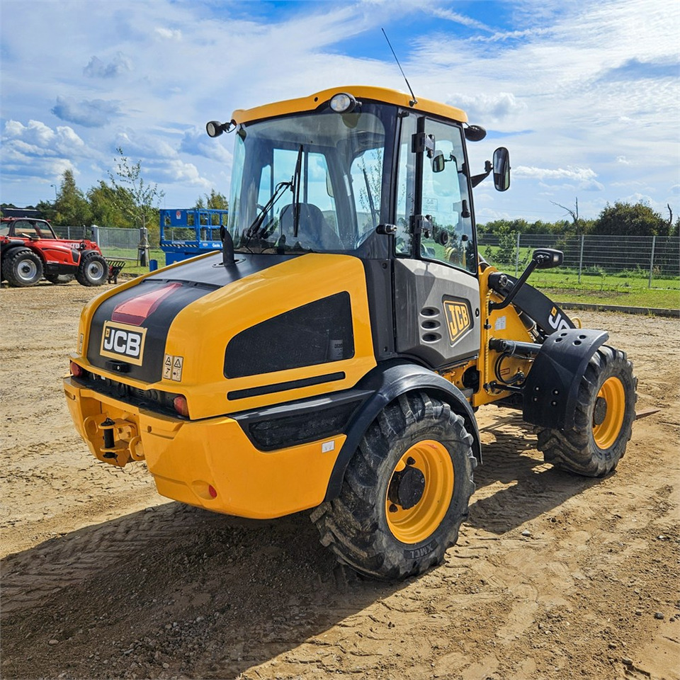 JCB 409 AG T4 - Натоварувач на тркала: слика 5 JCB 409 AG T4 - Натоварувач на тркала: слика 5