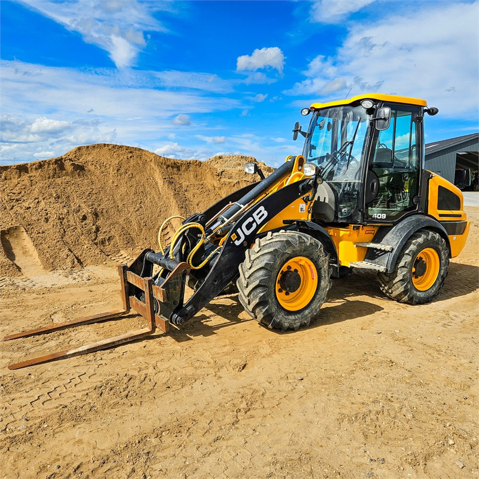 JCB 409 AG T4 - Натоварувач на тркала: слика 1 JCB 409 AG T4 - Натоварувач на тркала: слика 1