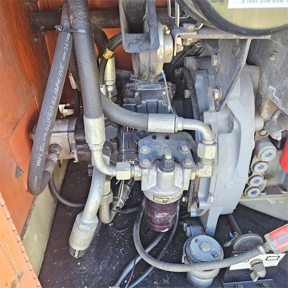 Кревач ножица JLG 500 - RTS: слика 28 Кревач ножица JLG 500 - RTS: слика 28