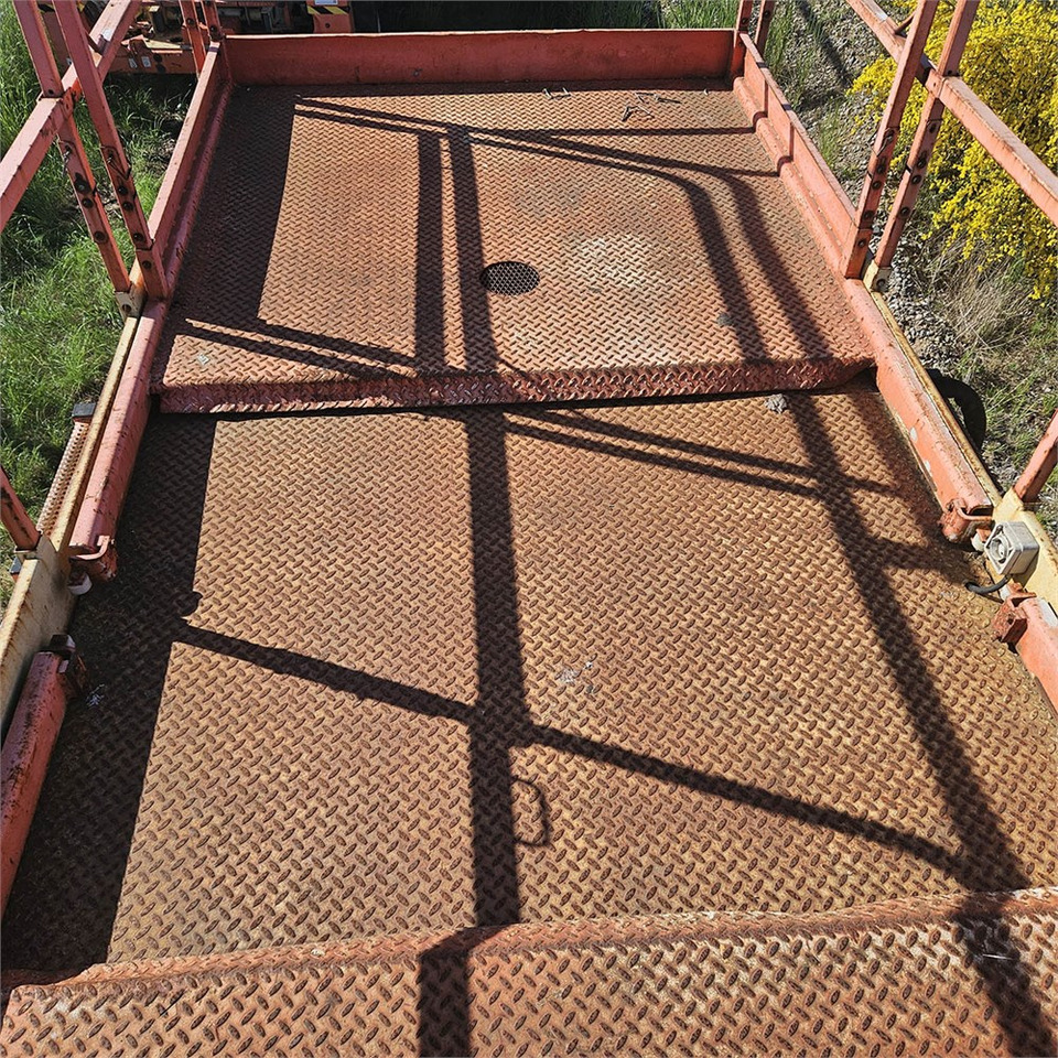 Кревач ножица JLG 500 - RTS: слика 24 Кревач ножица JLG 500 - RTS: слика 24