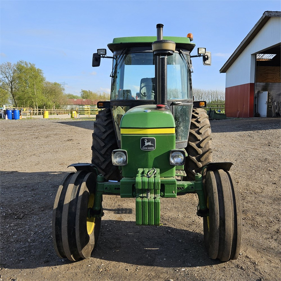 John Deere 2040 - Трактор: слика 2 John Deere 2040 - Трактор: слика 2