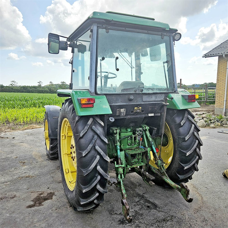 John Deere 2850 MFWD - Трактор: слика 4 John Deere 2850 MFWD - Трактор: слика 4