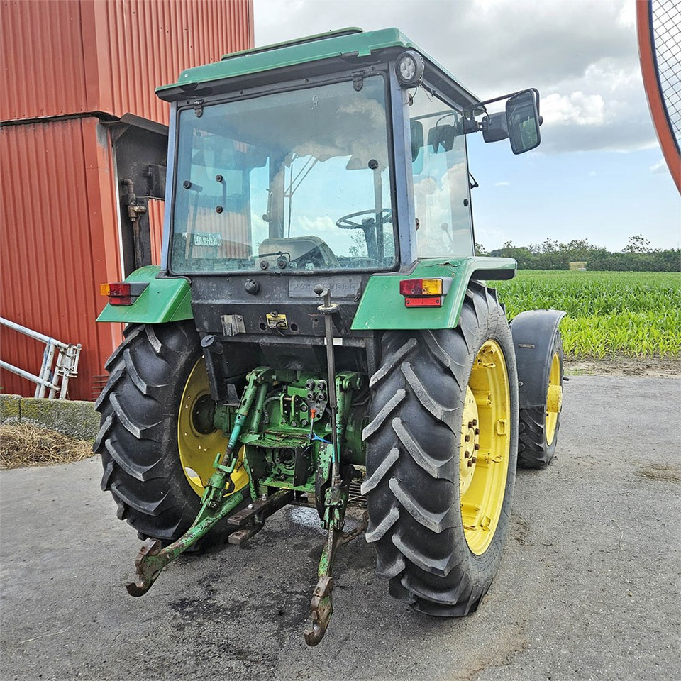 John Deere 2850 MFWD - Трактор: слика 3 John Deere 2850 MFWD - Трактор: слика 3