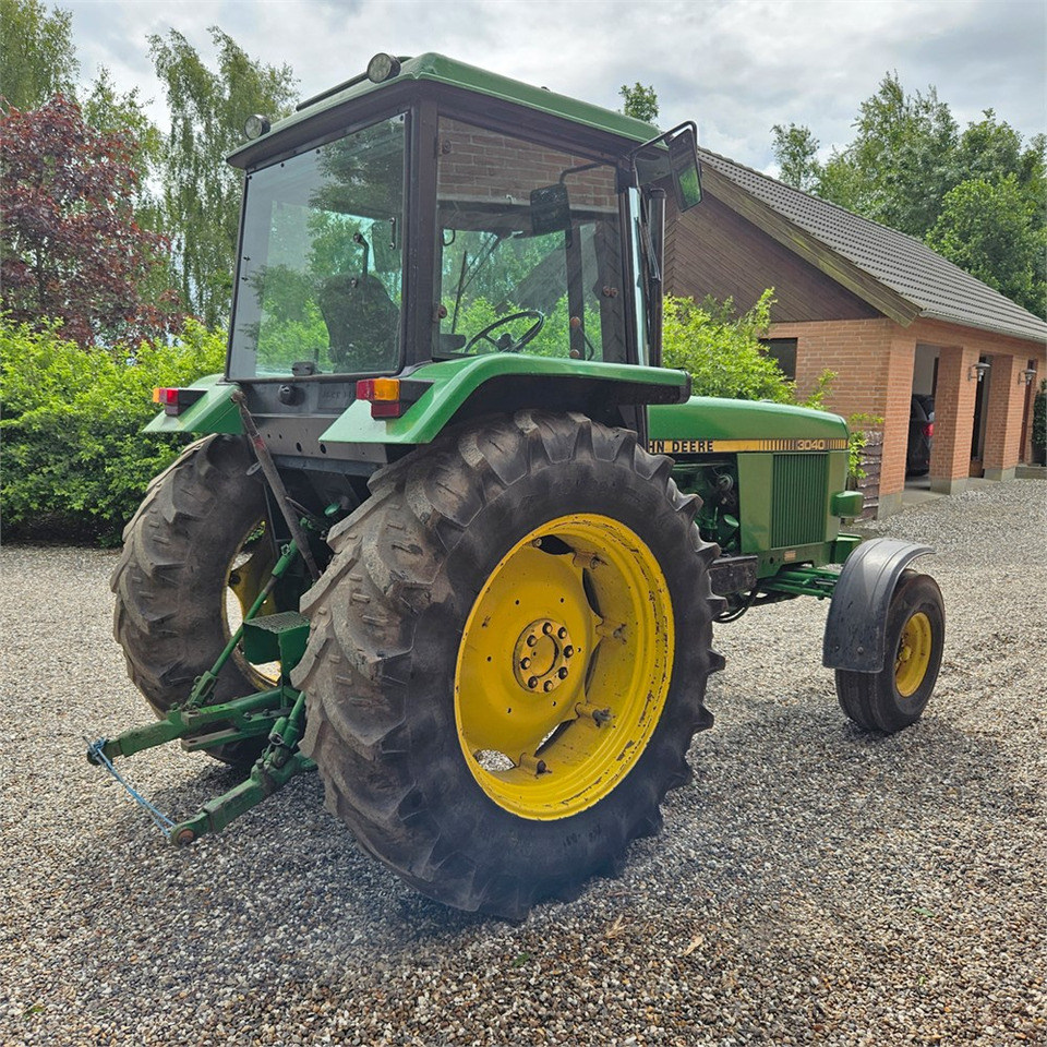 John Deere 3040 - Трактор: слика 5 John Deere 3040 - Трактор: слика 5