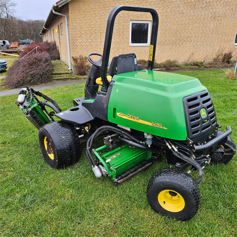 John Deere 3235C - Градинарска косилка: слика 5 John Deere 3235C - Градинарска косилка: слика 5