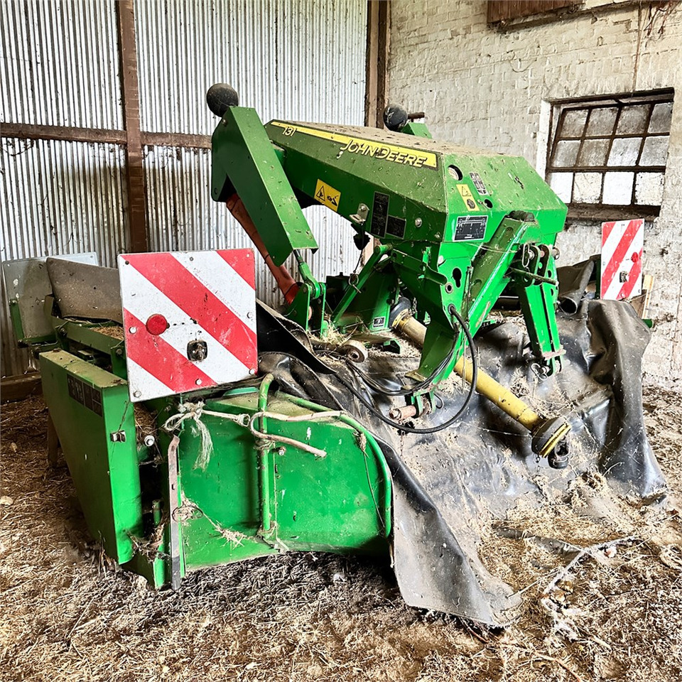 John Deere CC0131 - Превртувачка опрема: слика 2 John Deere CC0131 - Превртувачка опрема: слика 2