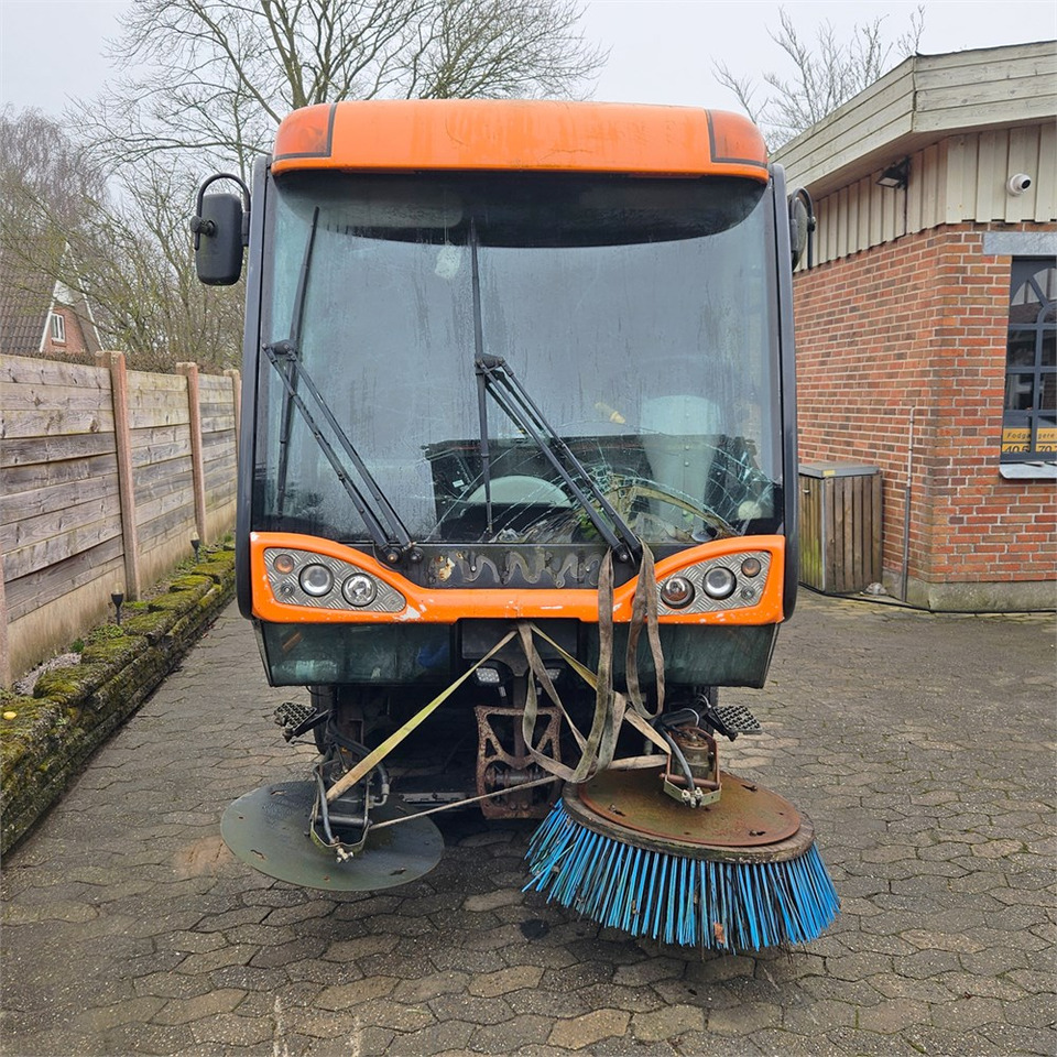 Возило за метење Johnston Sweepers CX400: слика 9