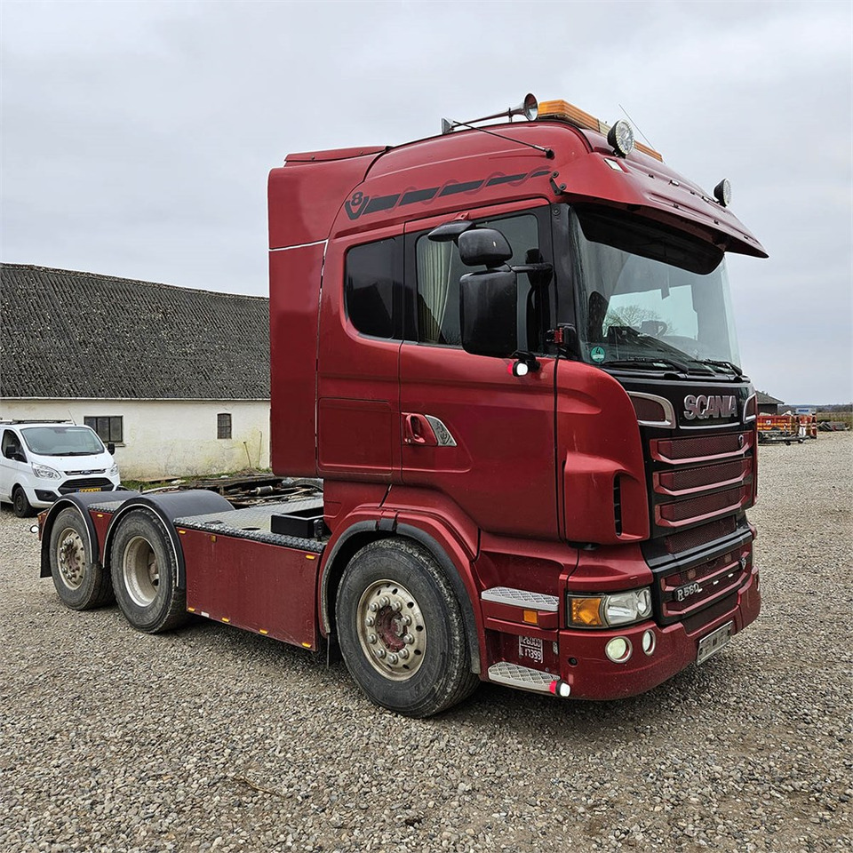 Камион влекач Scania R560: слика 8