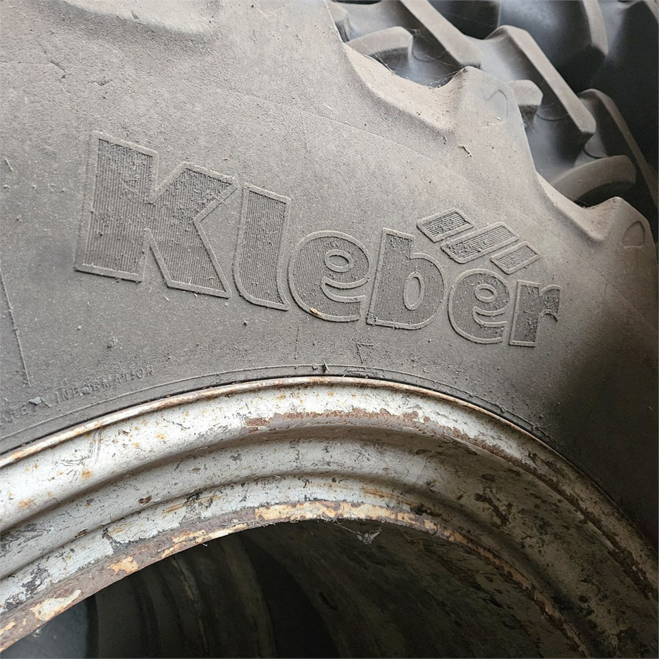 Трактор Kleber 520/70 R38: слика 7