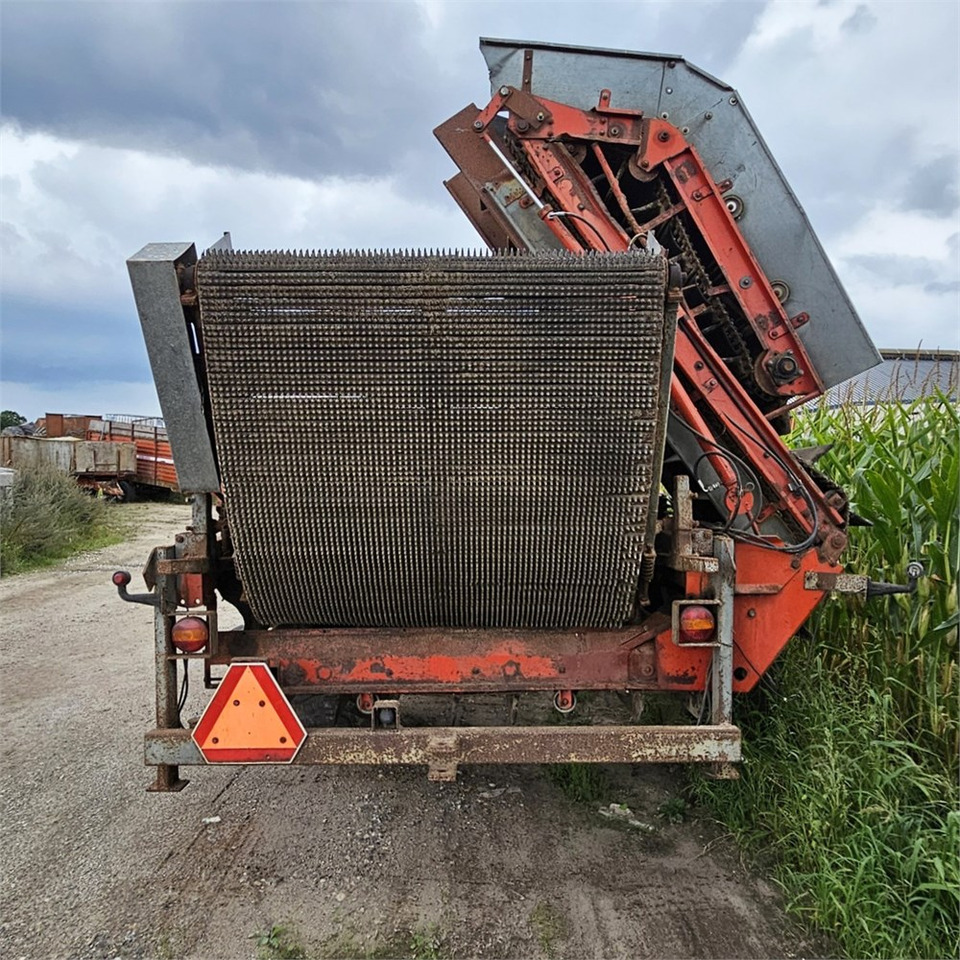 Kverneland UN 2200 - Комбајн за компир: слика 3 Kverneland UN 2200 - Комбајн за компир: слика 3