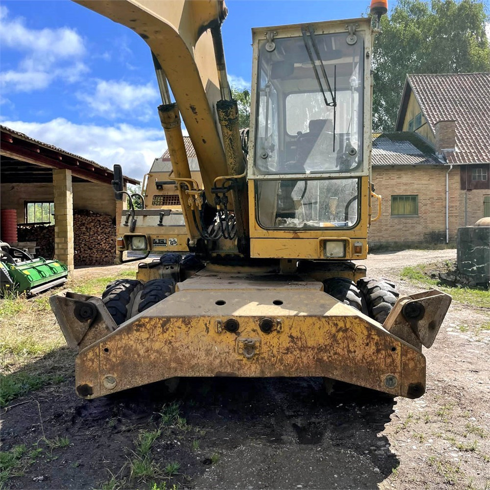 Багер на тркала Liebherr A 902: слика 13