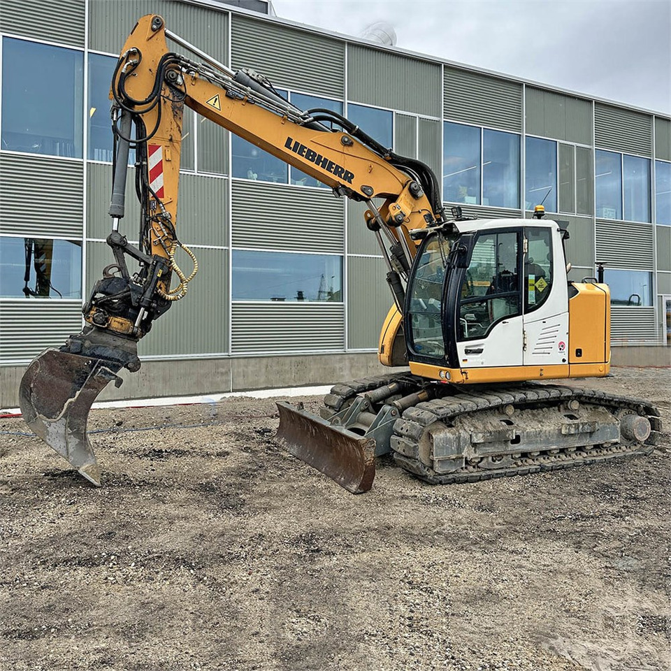 Liebherr R914 Compact Litronic - Мини багер: слика 1 Liebherr R914 Compact Litronic - Мини багер: слика 1