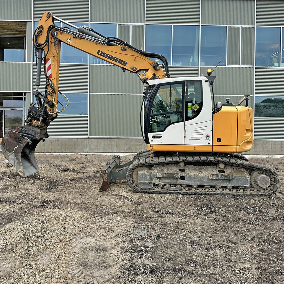 Liebherr R914 Compact Litronic - Мини багер: слика 2 Liebherr R914 Compact Litronic - Мини багер: слика 2