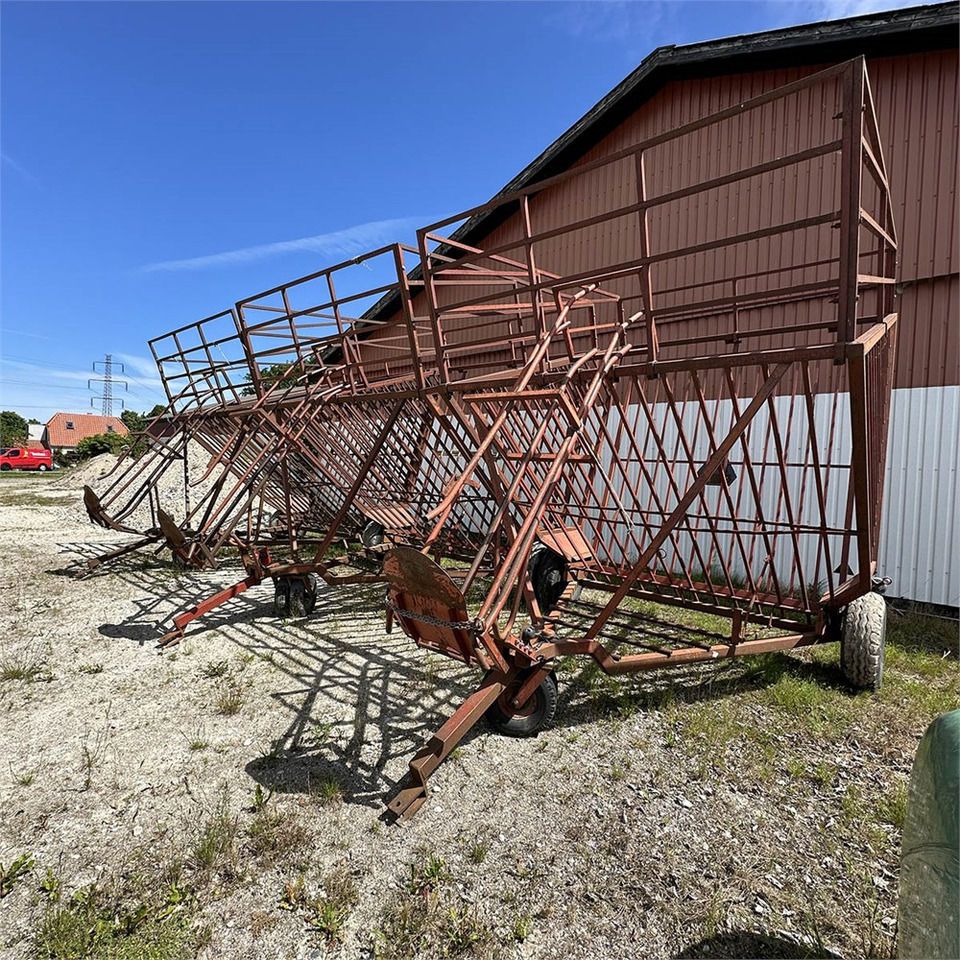 Превртувачка опрема Massey Ferguson MF128: слика 24