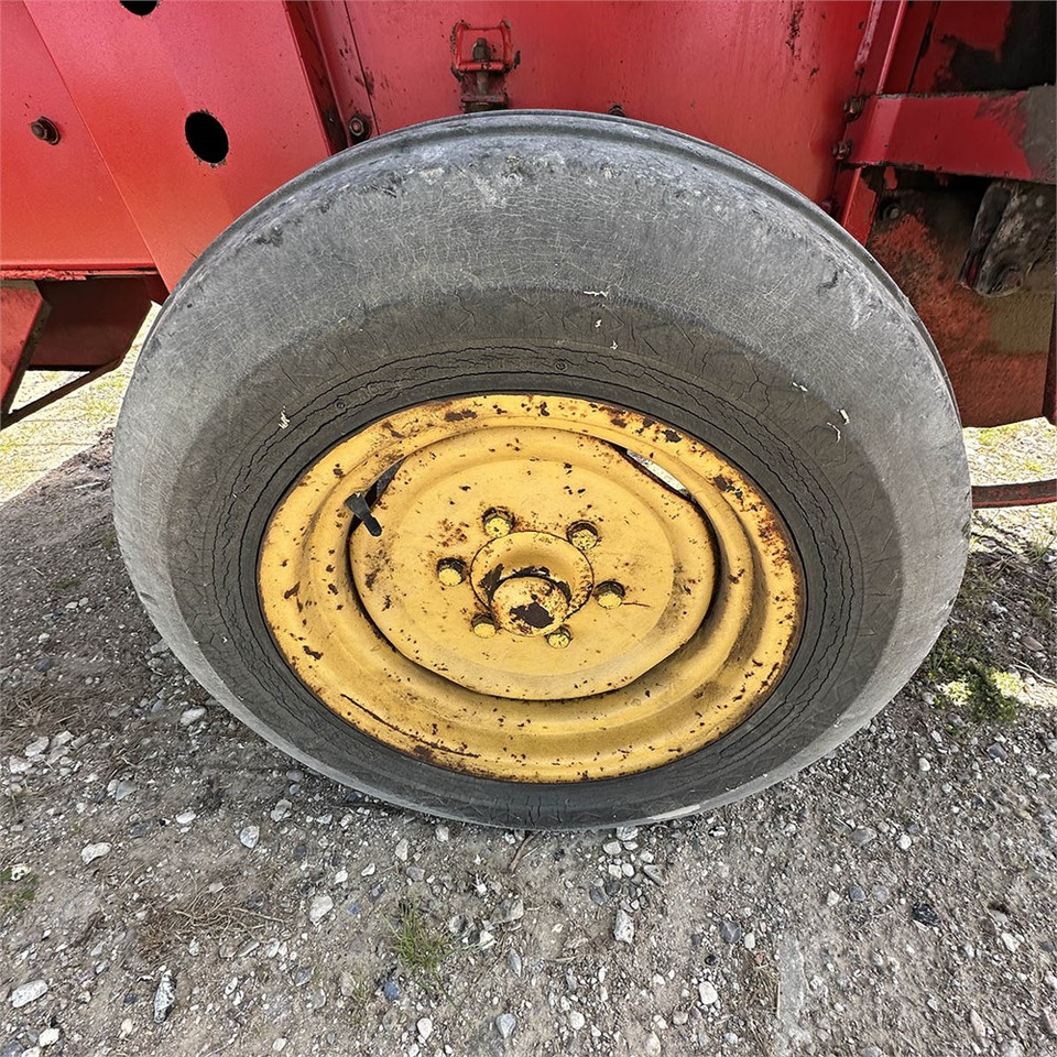 Превртувачка опрема Massey Ferguson MF128: слика 21