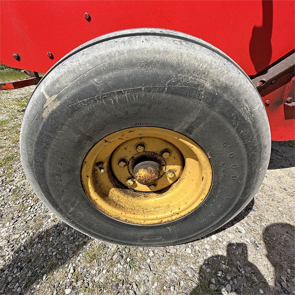 Превртувачка опрема Massey Ferguson MF128: слика 19
