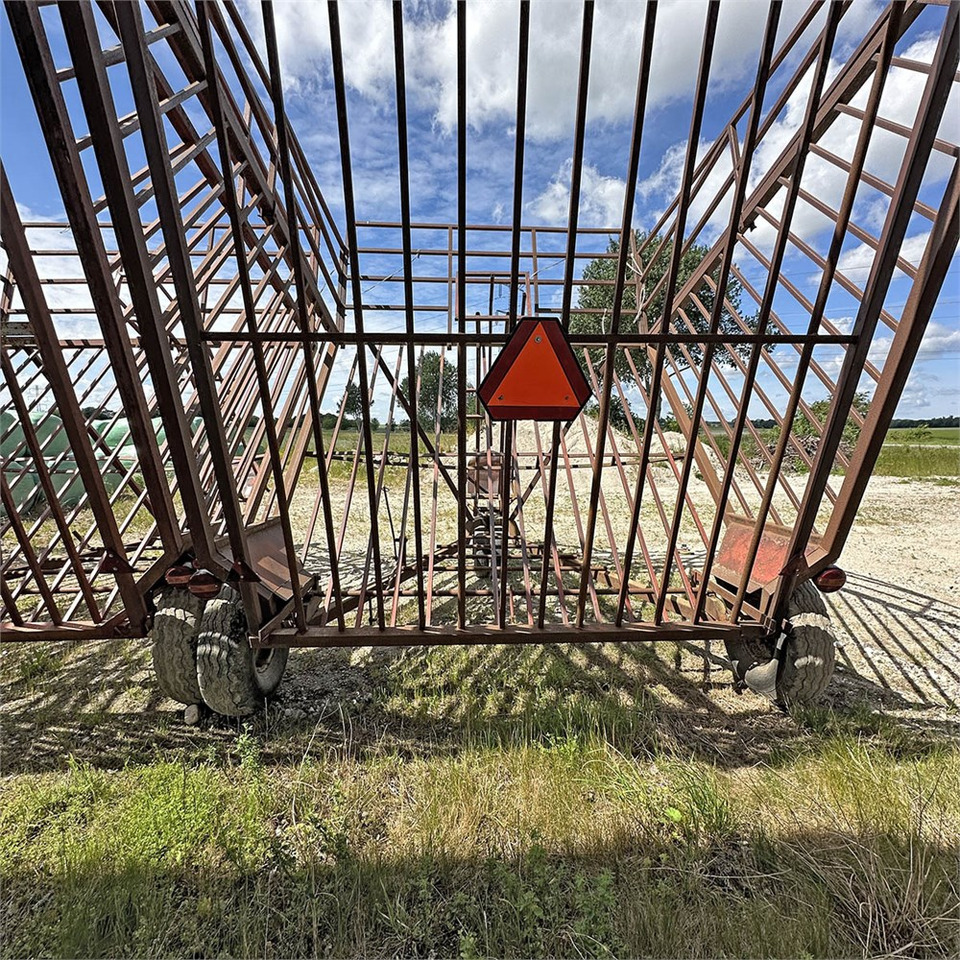 Превртувачка опрема Massey Ferguson MF128: слика 31