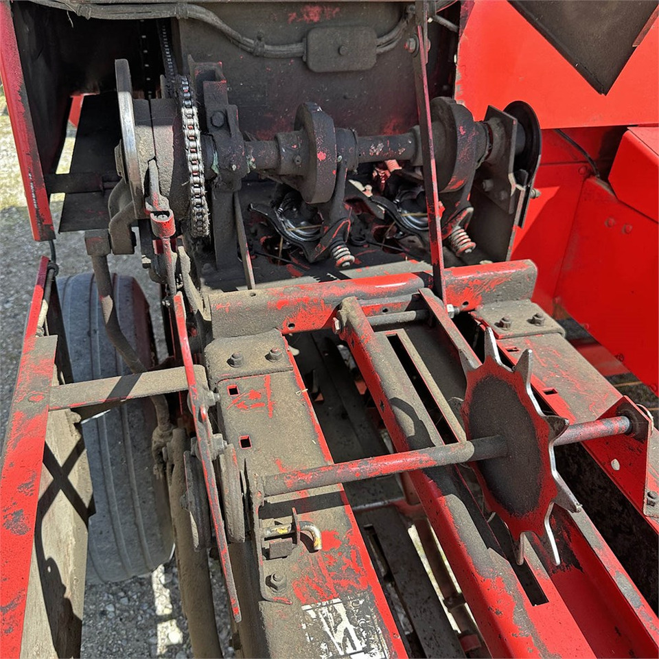 Превртувачка опрема Massey Ferguson MF128: слика 13