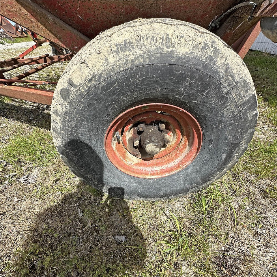Превртувачка опрема Massey Ferguson MF128: слика 42
