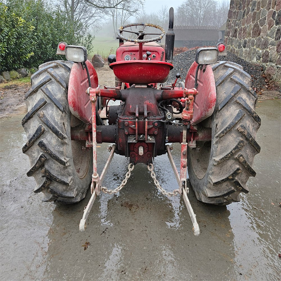 McCORMICK D-324 Standard - Трактор: слика 5 McCORMICK D-324 Standard - Трактор: слика 5
