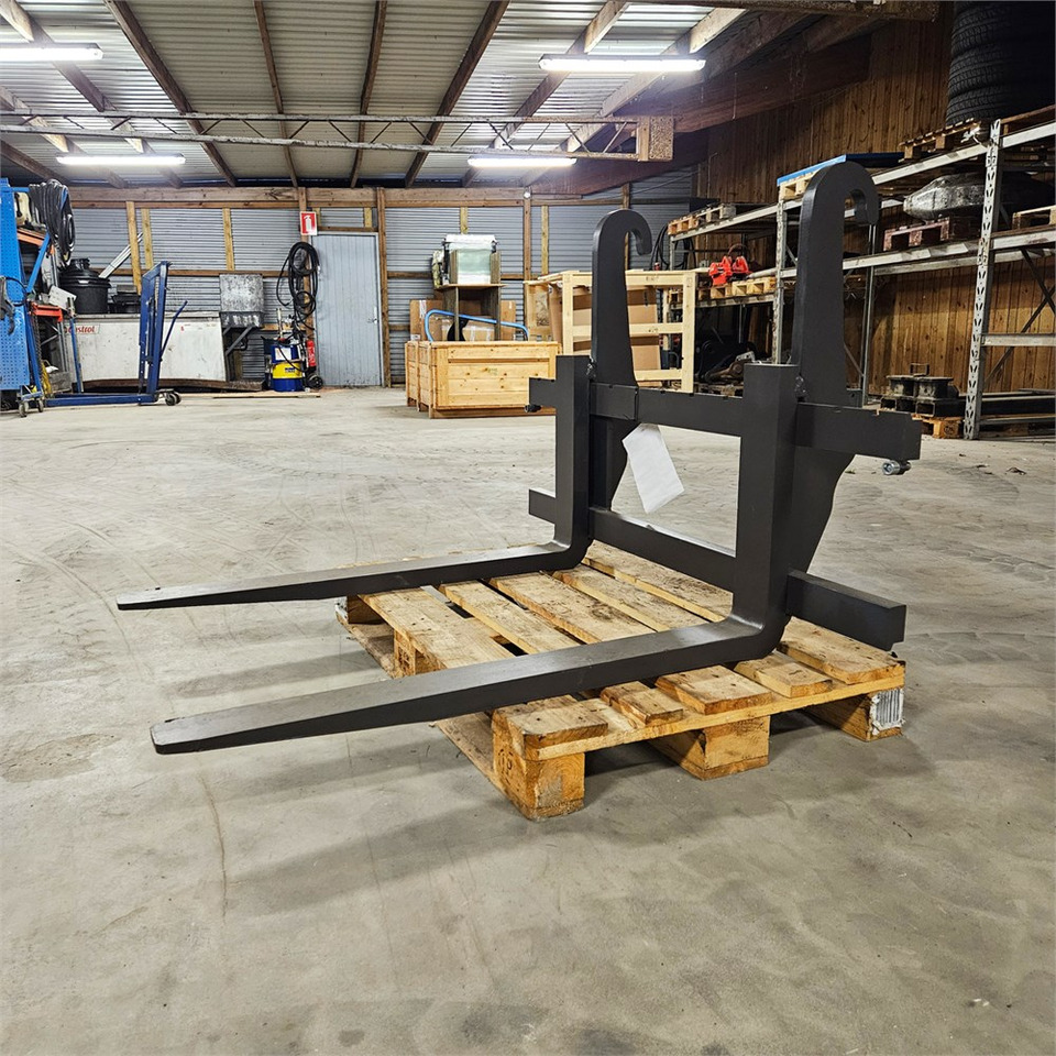Mecalac 2.500 kg - Вилушка: слика 2 Mecalac 2.500 kg - Вилушка: слика 2