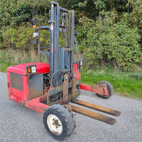 Moffett M4 25.3 - Мобилен вилушкар: слика 1 Moffett M4 25.3 - Мобилен вилушкар: слика 1