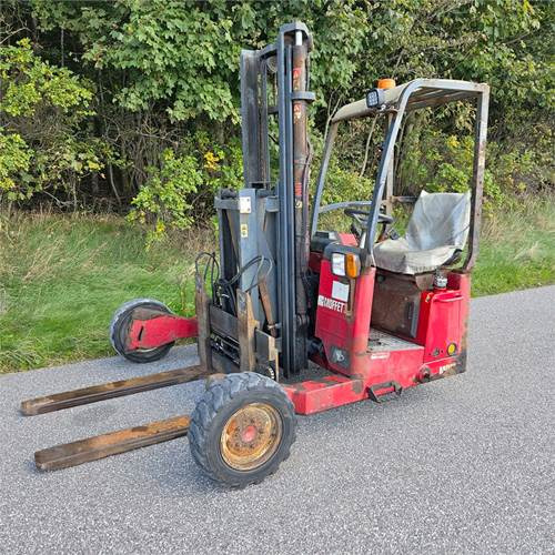 Moffett M4 25.3 - Мобилен вилушкар: слика 1 Moffett M4 25.3 - Мобилен вилушкар: слика 1