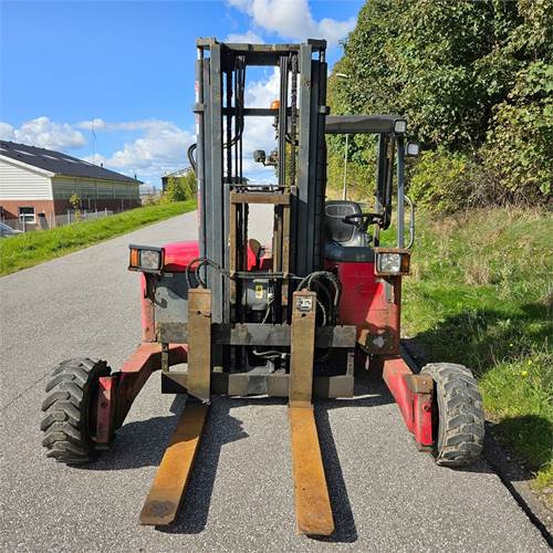Moffett M4 25.3 - Мобилен вилушкар: слика 3 Moffett M4 25.3 - Мобилен вилушкар: слика 3